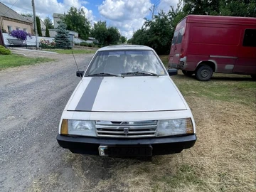 Авто ВАЗ 2109 1992 № 8915791