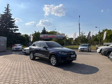 Авто Volkswagen Touareg 2014 № 8915915