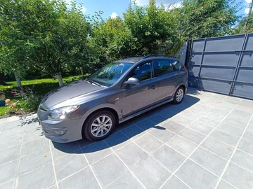 Авто Hyundai I30 2010 № 8915925