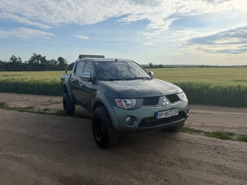Авто Mitsubishi L 200 2007 № 8915936
