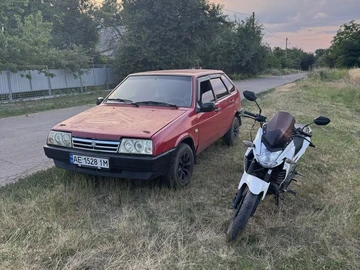 Авто ВАЗ 2109 1995 № 8915945