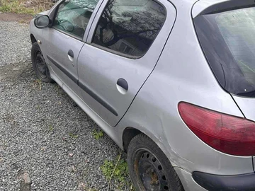 Авто Peugeot 206 1999 № 8915964