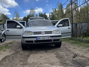 Авто Volkswagen Golf 2003 № 8915980
