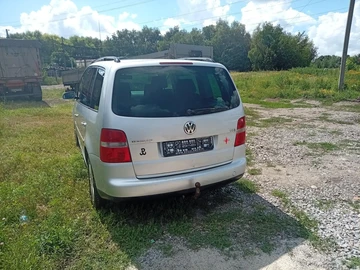 Авто Volkswagen Touran 2004 № 8916001