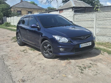 Авто Hyundai I30 2010 № 8916017