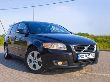 Авто Volvo V50 2008 № 8916032