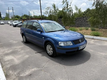 Авто Volkswagen Passat Variant 2000 № 8916297