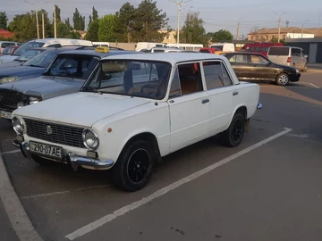 Авто ВАЗ 2101 1980 № 8916399