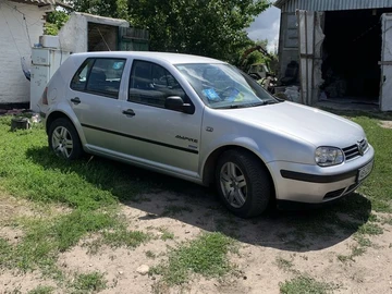 Авто Volkswagen Golf 2001 № 8916421