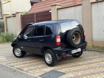 Авто Chevrolet Niva 2005 № 8916512