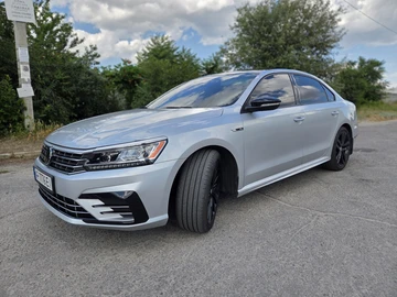 Авто Volkswagen Passat Sedan 2018 № 8916733