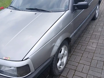 Авто Volkswagen Passat Sedan 1988 № 8916855