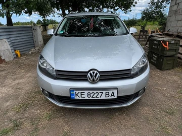 Авто Volkswagen Golf 2010 № 8916934