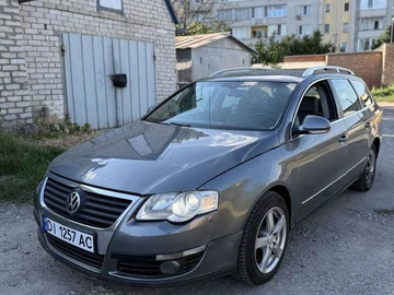 Авто Volkswagen Passat Variant 2006 № 8916937