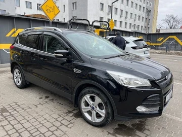 Авто Ford Kuga 2015 № 8916958