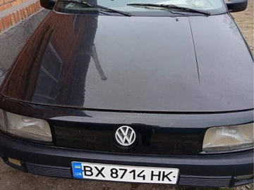 Авто Volkswagen Passat Sedan 1990 № 8916971