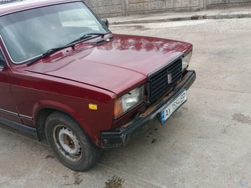 Авто ВАЗ 2107 1992 № 8917060