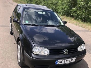 Авто Volkswagen Golf 2000 № 8917273