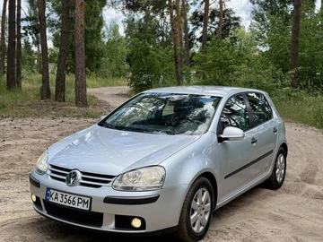 Авто Volkswagen Golf 2005 № 8917507