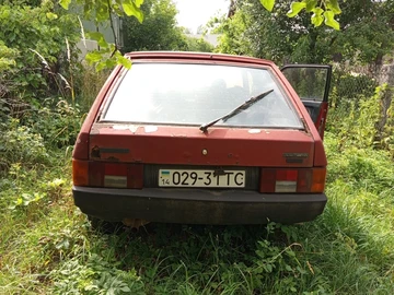 Авто ВАЗ 2109 1992 № 8917510