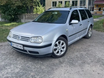 Авто Volkswagen Golf 1999 № 8917662