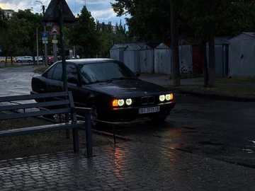 Авто BMW 5 Серия 1990 № 8917831