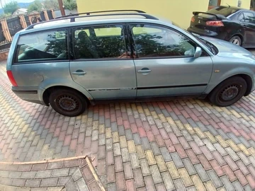 Авто Volkswagen Passat Hatchback 1999 № 8917839