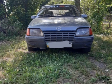 Авто Opel Kadett 1985 № 8917863