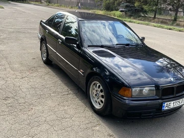 Авто BMW 3 Серия 1995 № 8918003