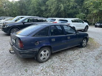 Авто Opel Vectra 1992 № 8918124