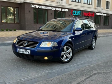 Авто Volkswagen Passat Variant 2003 № 8918347
