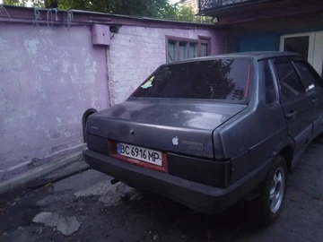 Авто ВАЗ 21093 2002 № 8918360