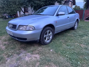 Авто Audi A4 1996 № 8918429