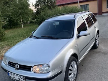 Авто Volkswagen Golf 2000 № 8918621