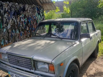 Авто ВАЗ 2107 2003 № 8918927