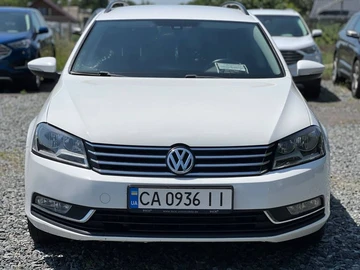 Авто Volkswagen Passat Variant 2013 № 8918976