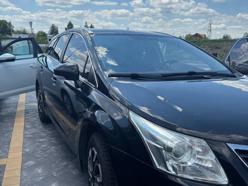 Авто Toyota Avensis 2010 № 8919425