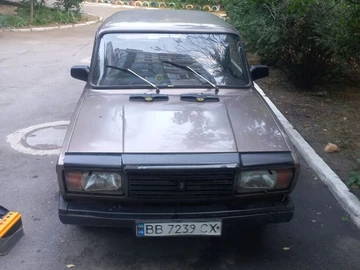 Авто ВАЗ 2107 1988 № 8919661