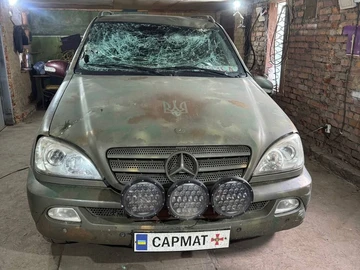 Авто Mercedes Ml Серия 2004 № 8919687
