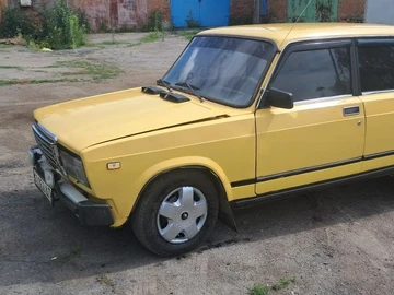 Авто ВАЗ 2105 1982 № 8919773