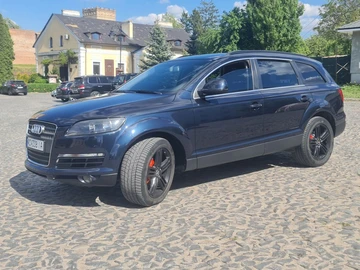 Авто Audi Q7 2007 № 8920048
