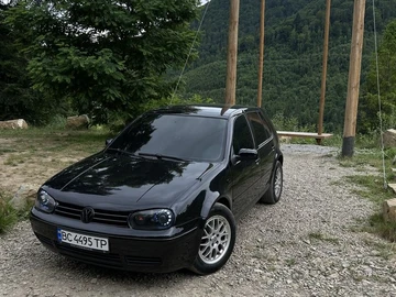 Авто Volkswagen Golf 1999 № 8920252