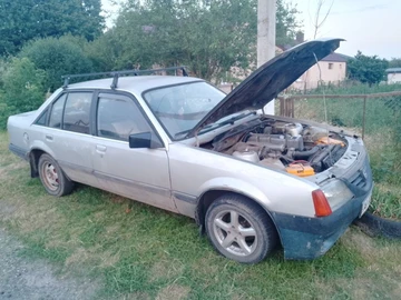 Авто Opel Rekord 1984 № 8920271
