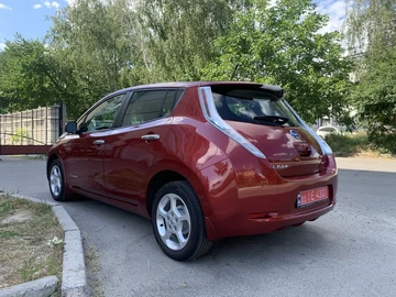 Авто Nissan Leaf 2014 № 8920394