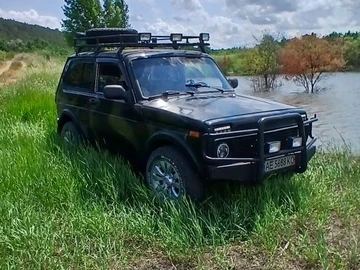Авто ВАЗ 21218 1992 № 8920939