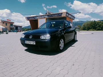 Авто Volkswagen Golf 2003 № 8921077