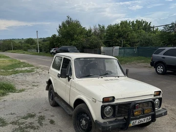 Авто ВАЗ 2121 1990 № 8921086