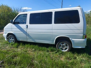 Авто Volkswagen Multivan 1995 № 8921209