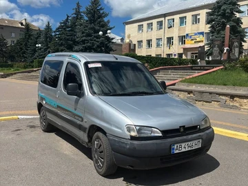Авто Peugeot Partner 2000 № 8921219