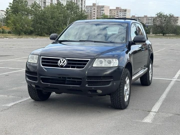 Авто Volkswagen Touareg 2004 № 8921352